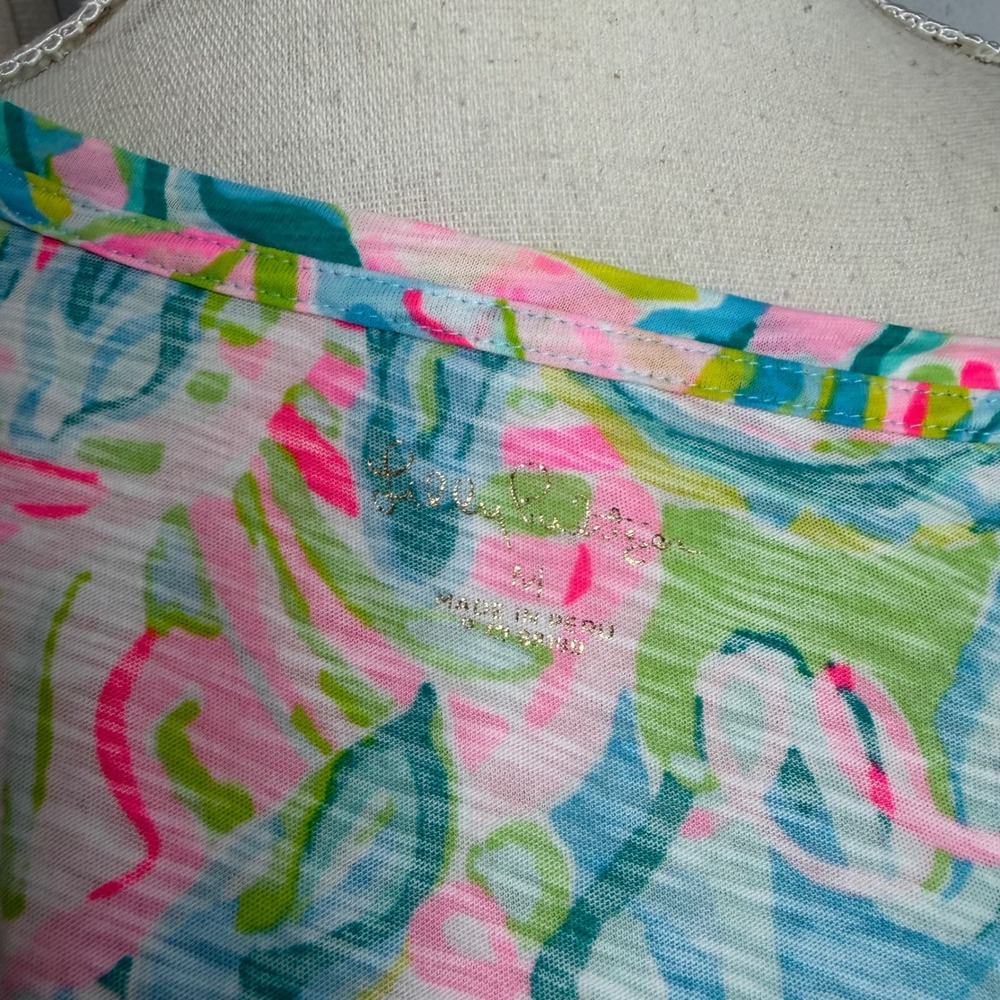 Lilly‎ Pulitzer Etta V Neck T Shirt Short Sleeve One in a Melon Pink Blue Medium - Picture 8 of 10
